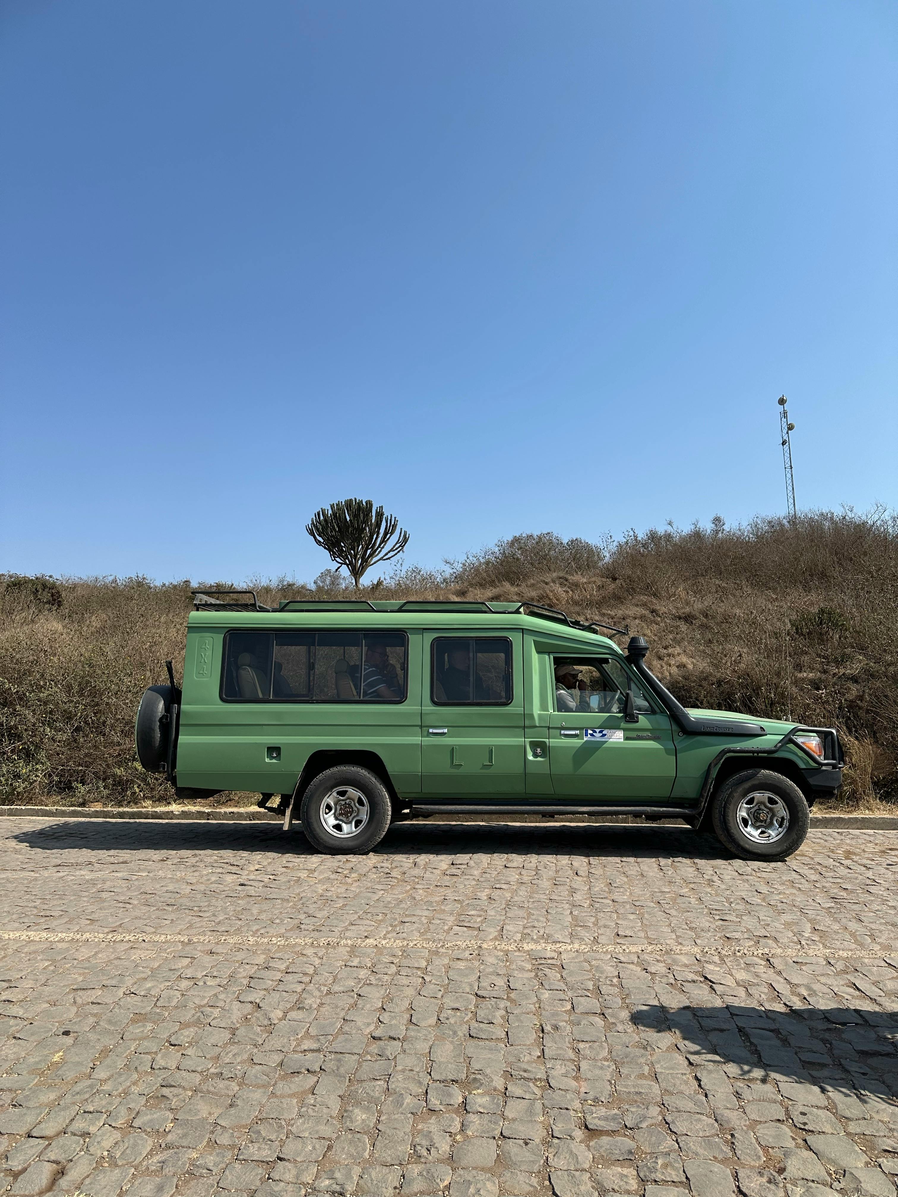 6-day-kenya-classic-safari-itinerary-using-private-vehicle-hire-with-guide